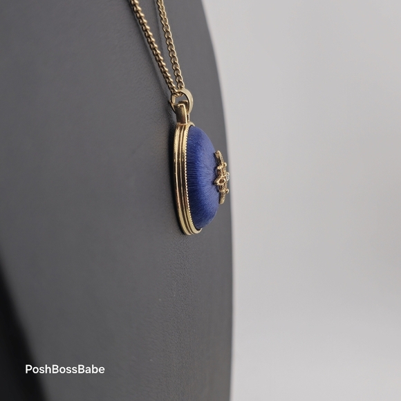 Vintage Avon faux guilloche enamel necklace cobalt blue tear drop dome - Picture 9 of 11